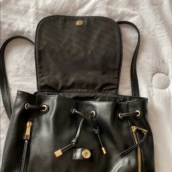 Backpack - Picture 4 of 6